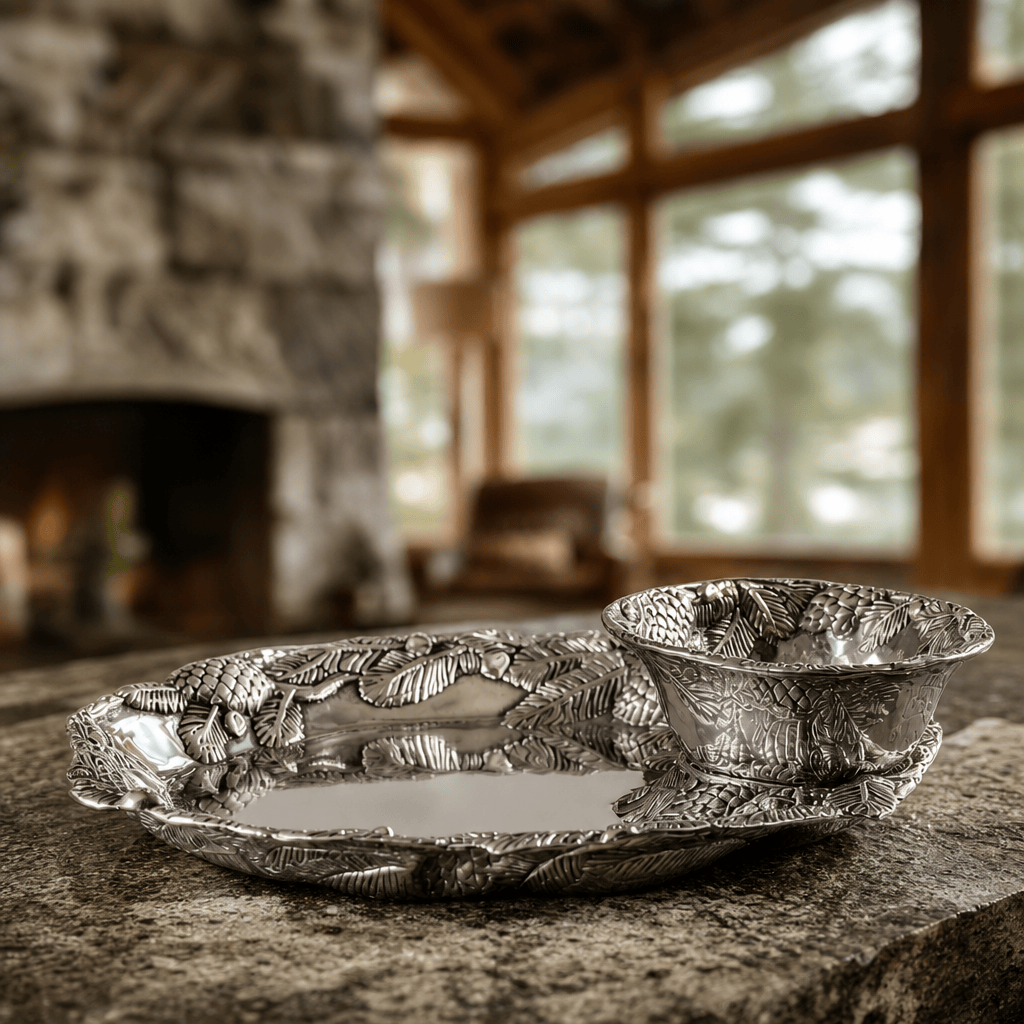 Arthur Court Forest Pine Cone Forest Chip and Dip Tray