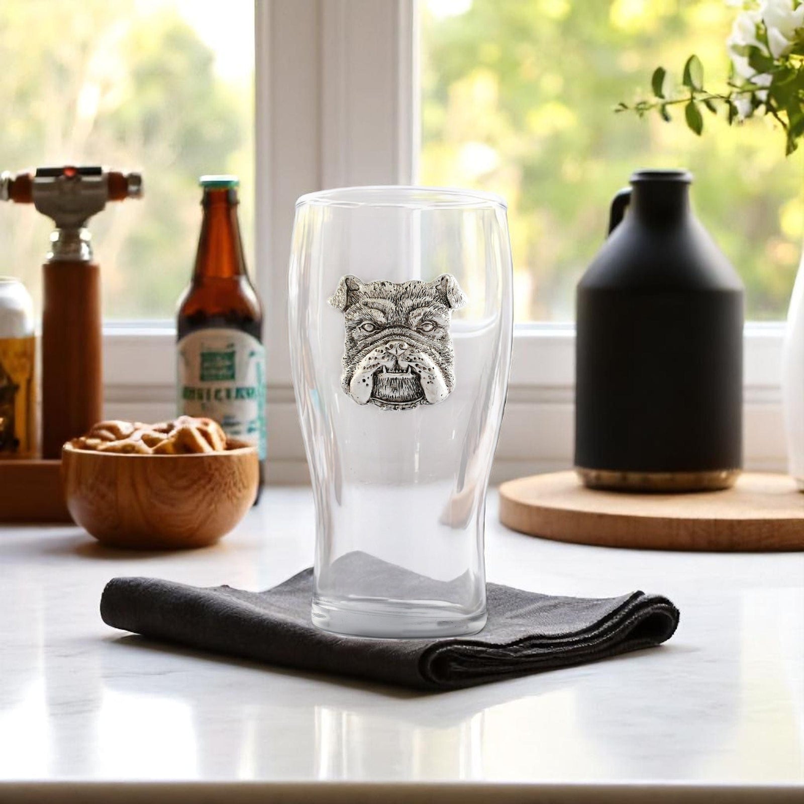 Arthur Court Wood Bowls / Boards Bulldog Beer Pint Glasses - Set of 4