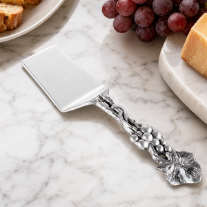 Grape Cake/Lasagna Server 9