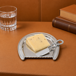 Horseshoe Plate with Server 3