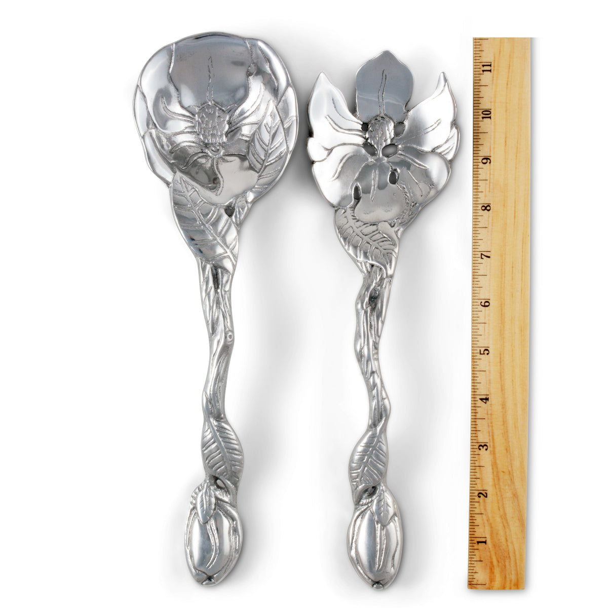 Magnolia Serving Set 15
