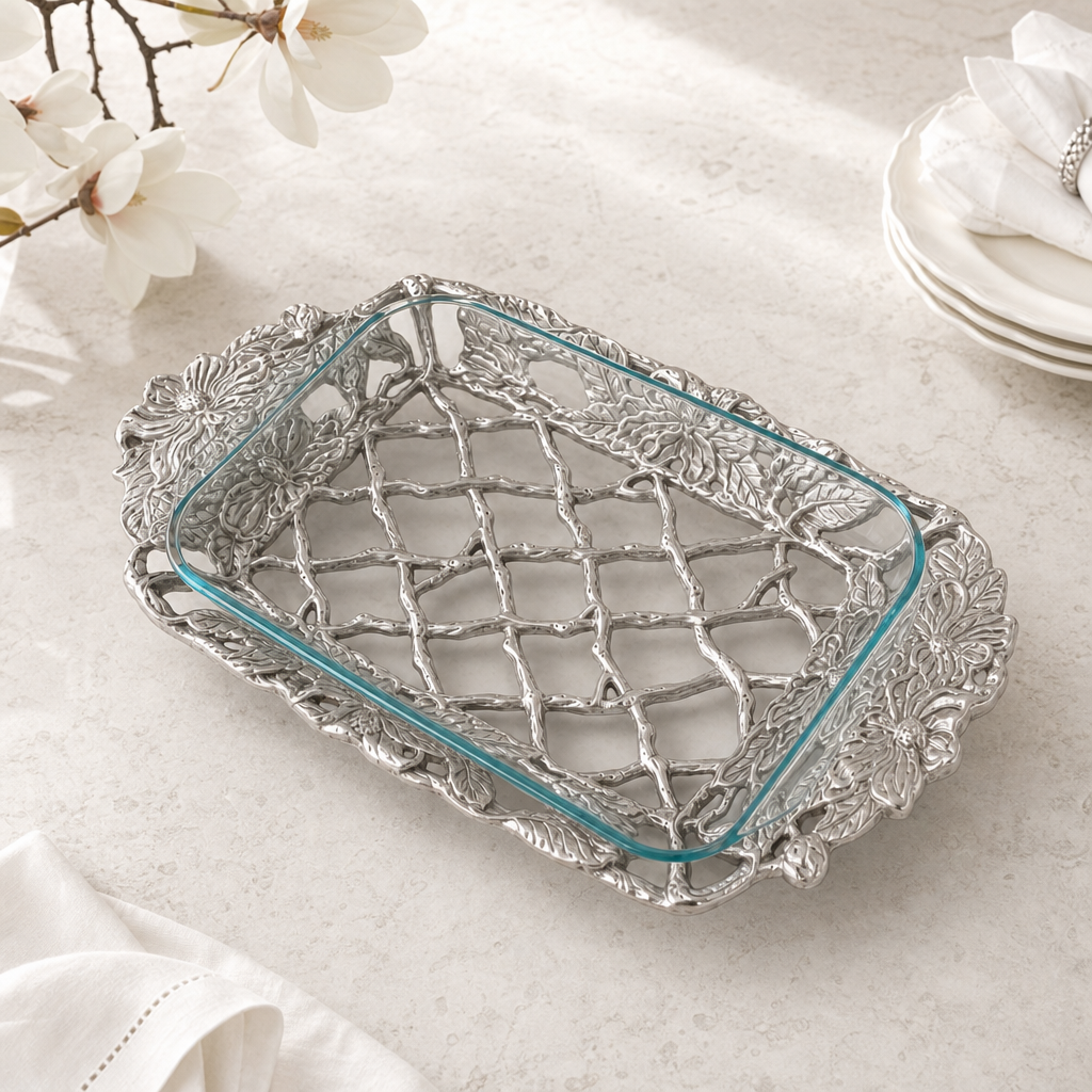 Magnolia Pyrex Holder 3qt 3