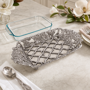 Magnolia Pyrex Holder 3qt 6