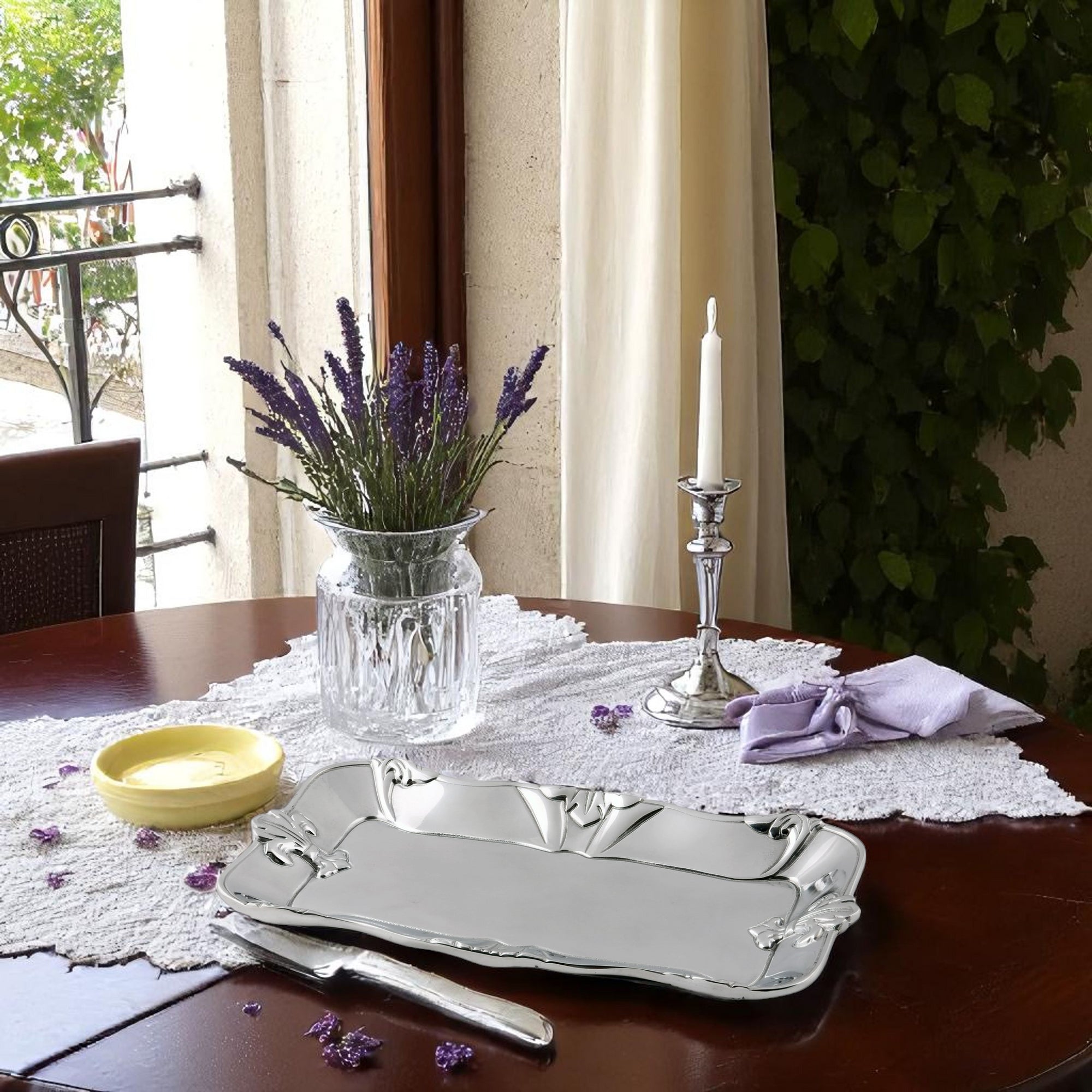 Fleur-De-Lis Bread Tray 6x12