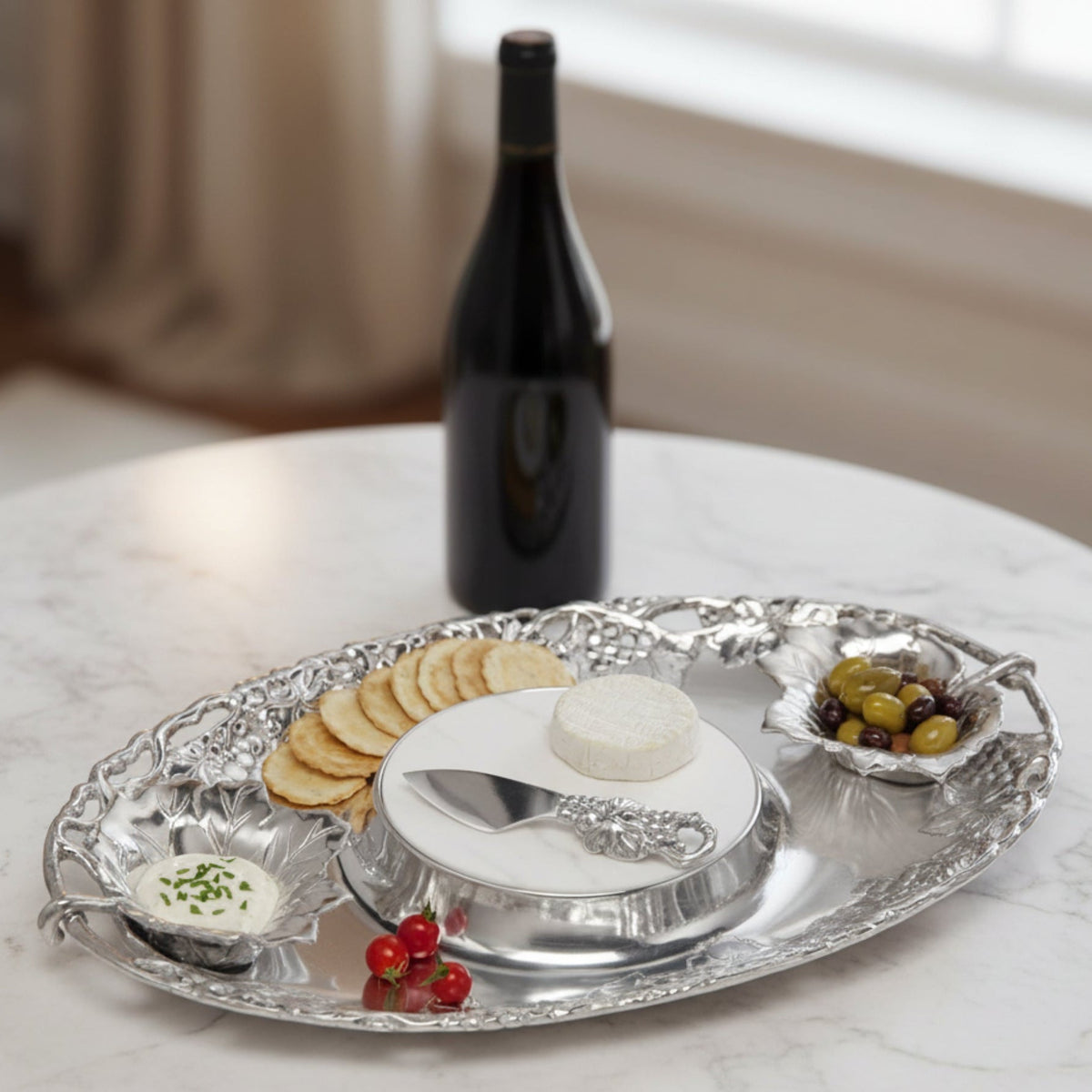 Grape Tray Entertainment Set 5 9