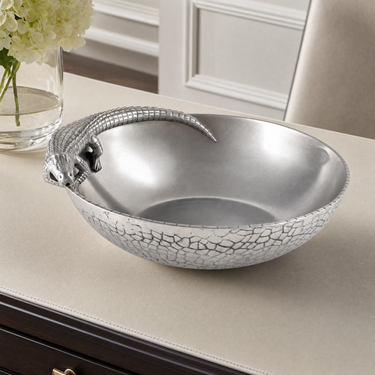 Alligator Figural 12 Bowl 4