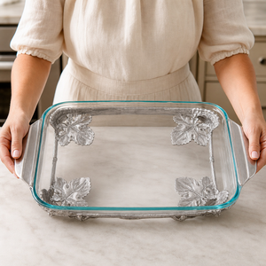 Elevated Grape Pyrex Holder 3qt 8