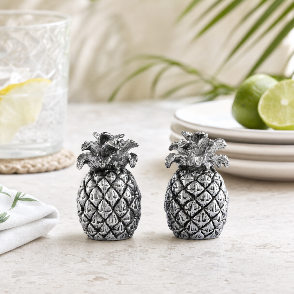 Pineapple Salt and Pepper Shaker 2