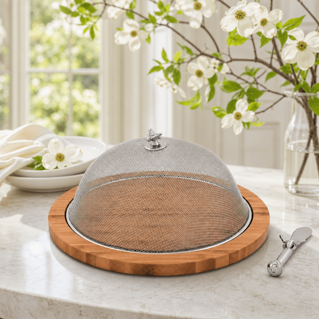 Bee 3 Piece Picnic Cheese Board / Spreader 11