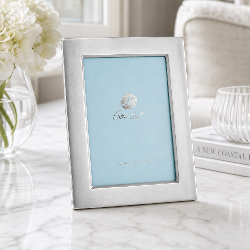 Classic Engravable Photo Frame 3