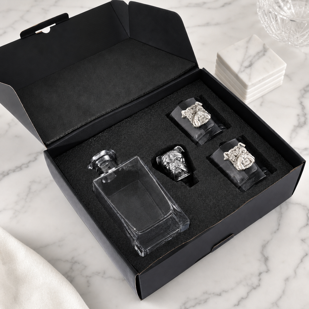Bulldog Decanter Set with Glasses 3