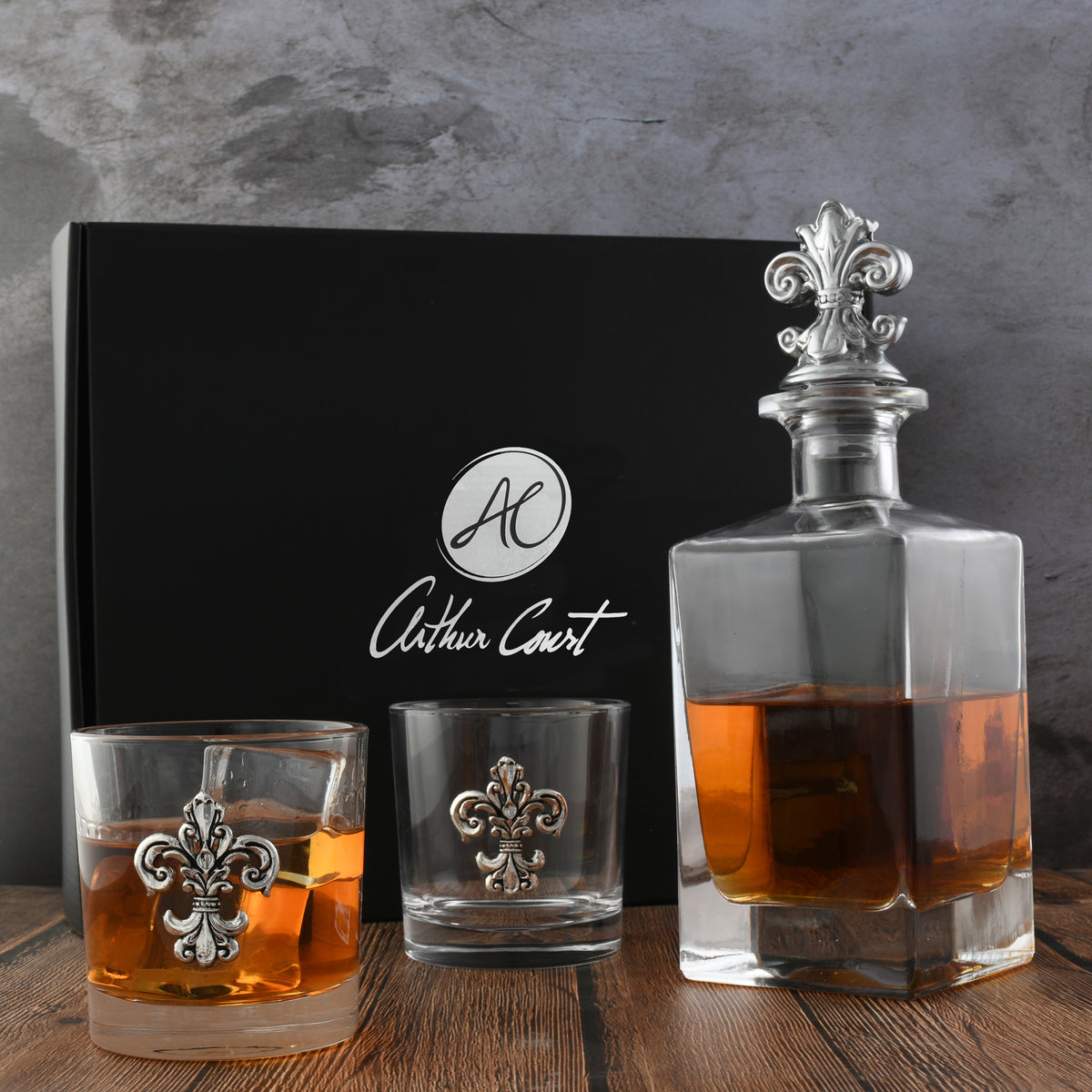 Fleur-de-lis Decanter Set with Glasses 8