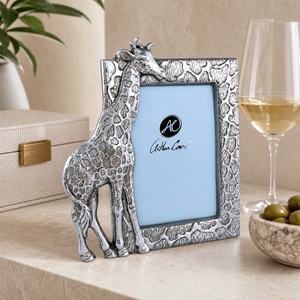 Giraffe Frame 2