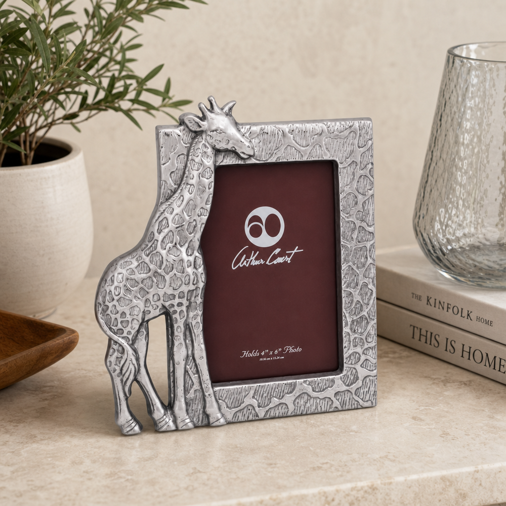 Giraffe Frame 3