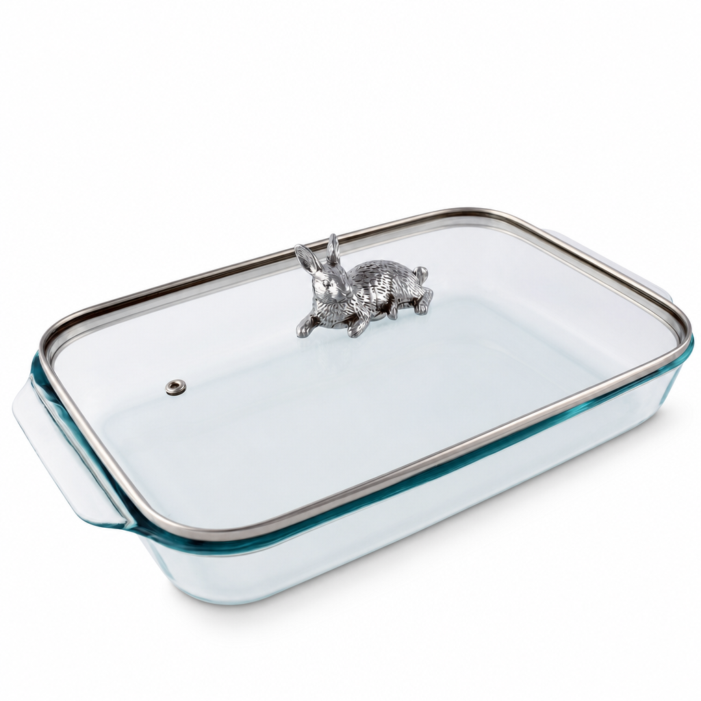 Bunny Lid with Pyrex 3 quart Baking Dish 1