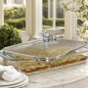 Bunny Lid with Pyrex 3 quart Baking Dish 7