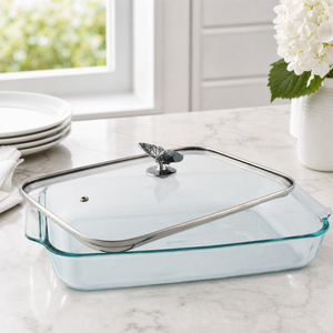 Butterfly Lid with Pyrex 3 quart Baking Dish 8