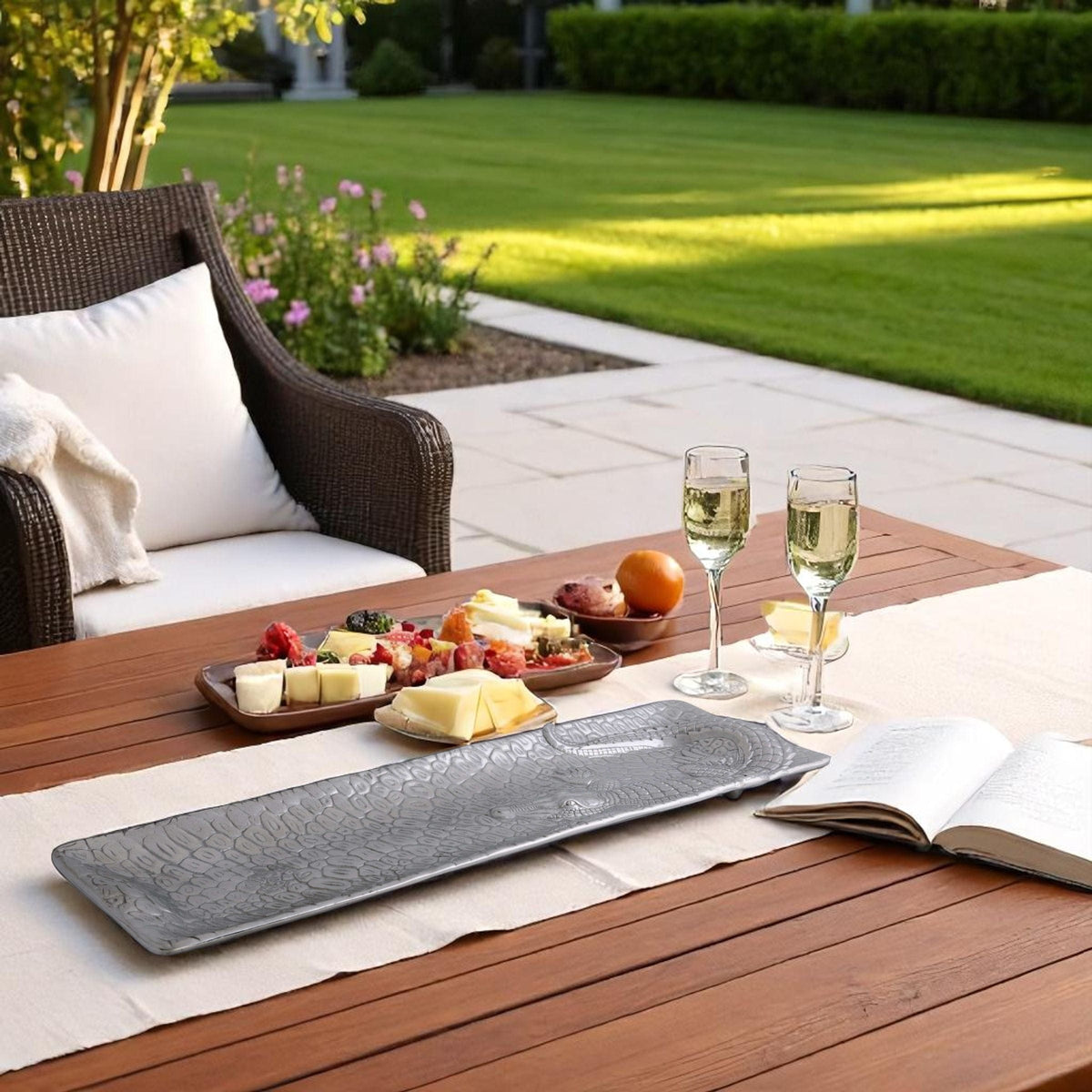 Arthur Court Alligator Alligator Oblong Tray