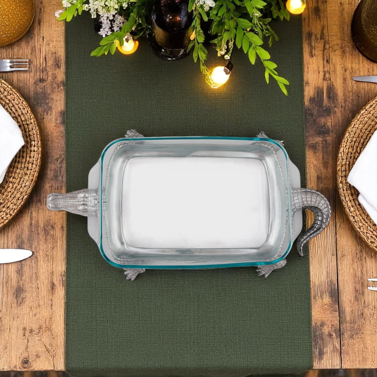 Arthur Court Alligator Alligator Pyrex Holder 3qt