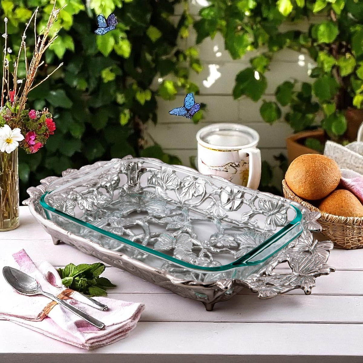 Arthur Court Butterfly Butterfly Pyrex Holder 3qt