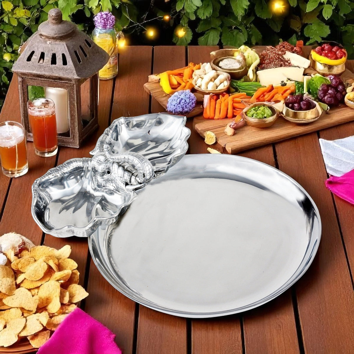 Arthur Court Elephant Elephant 14 Round Chip & Dip