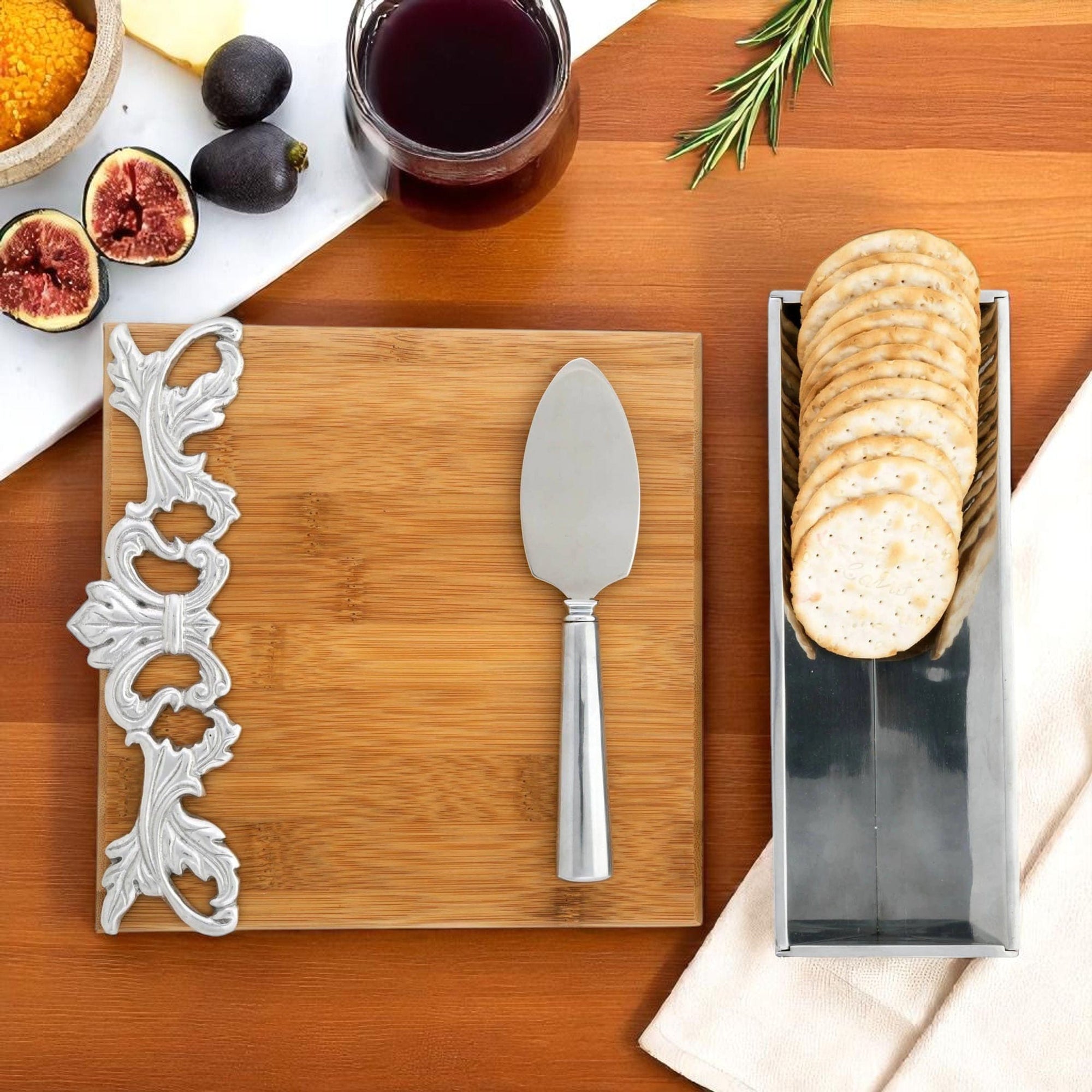 Arthur Court Fleur De Lis Acanthus Bamboo Cheese Set