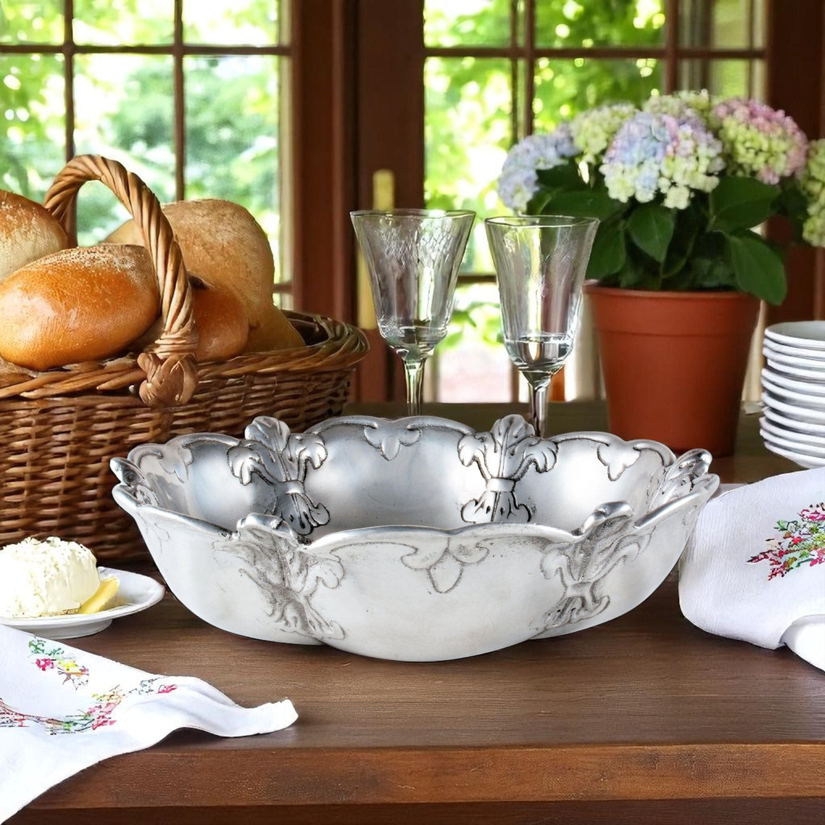 Arthur Court Fleur De Lis Fleur-De-Lis 10 Bowl