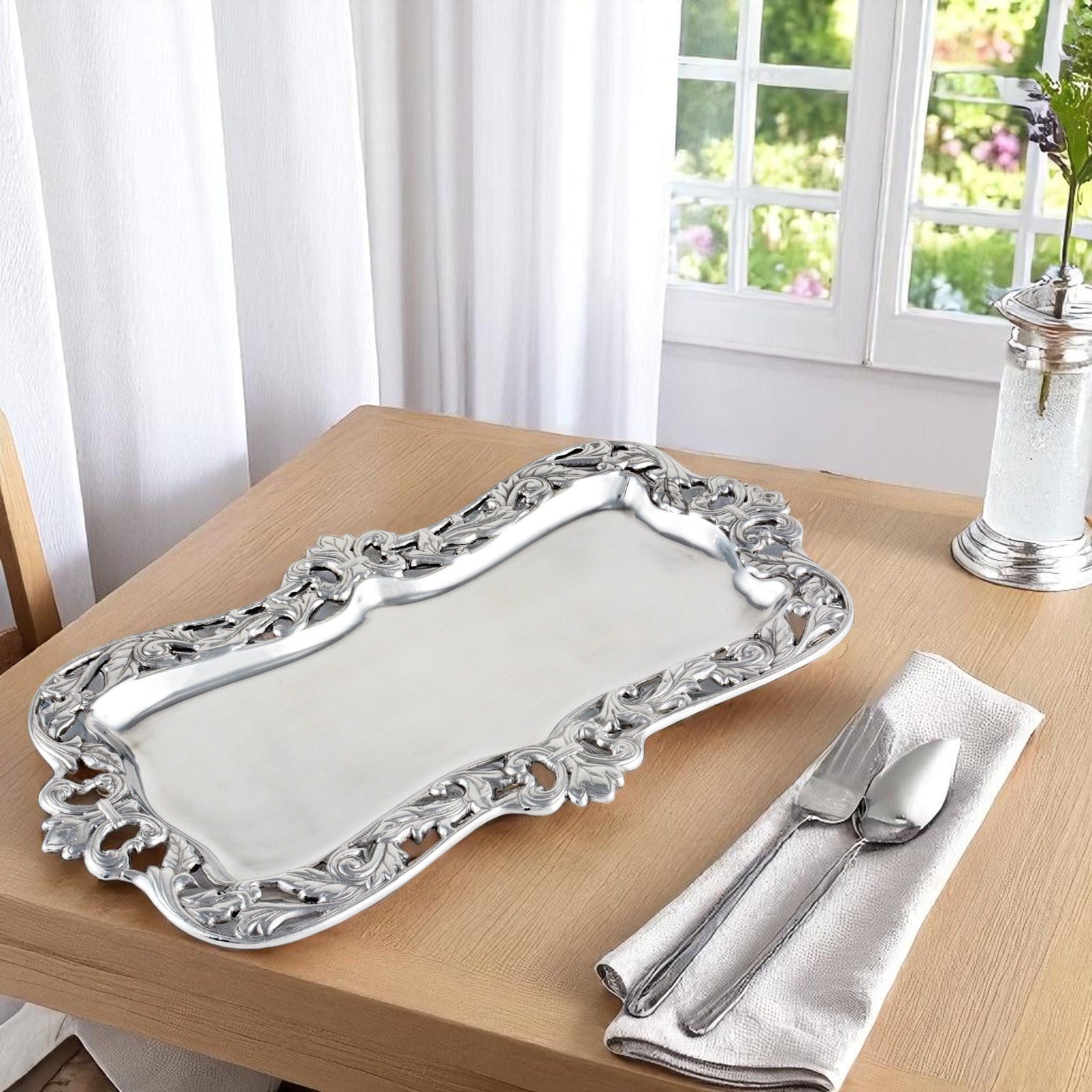 Arthur Court Fleur De Lis Fleur-De-Lis Acanthus Oblong