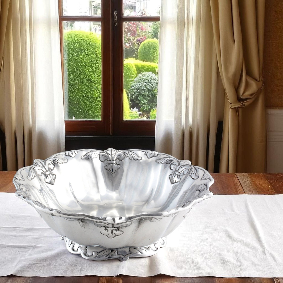 Arthur Court Fleur De Lis Fleur-De-Lis Salad Bowl 12