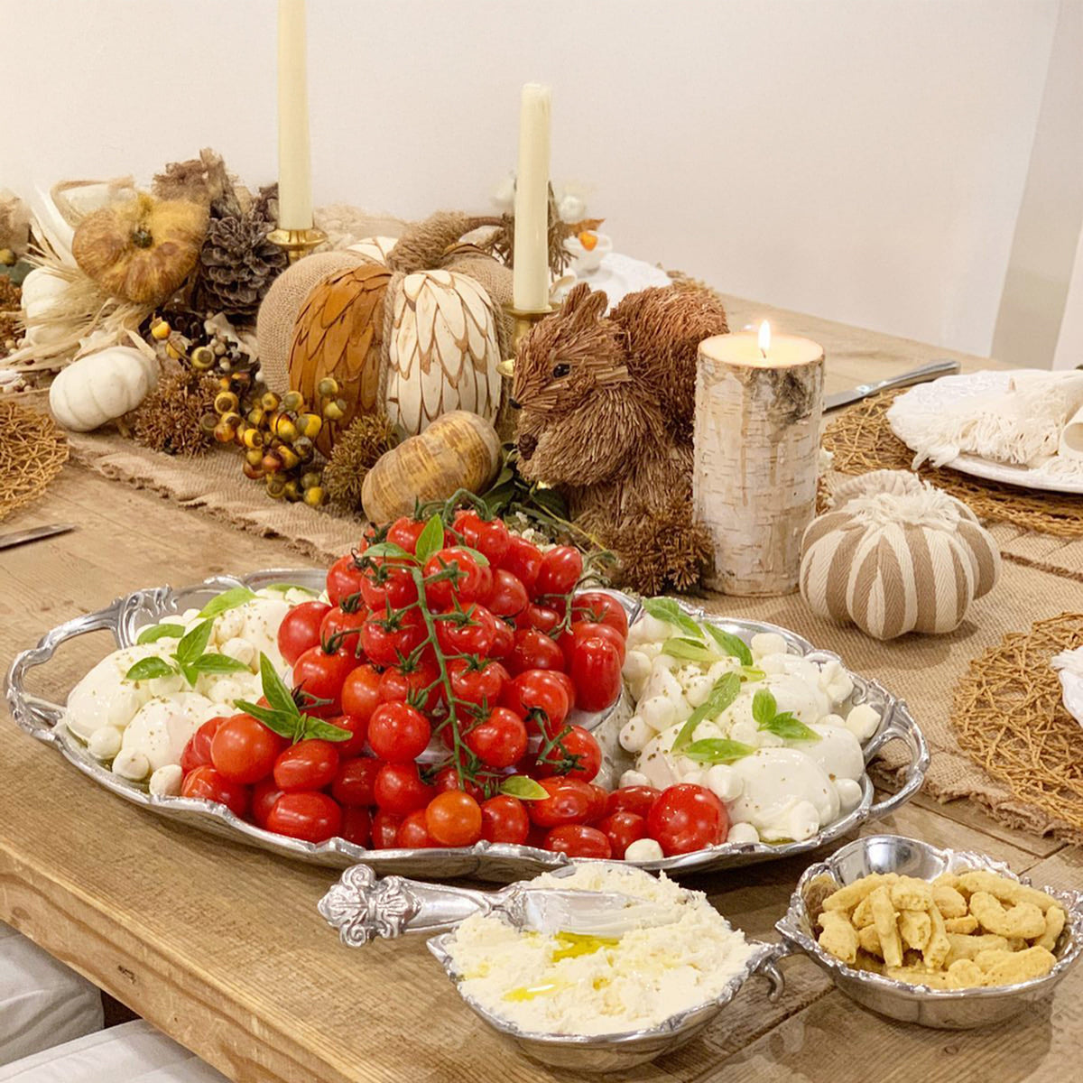 Arthur Court Fleur De Lis Fleur-De-Lis Tray Entertainment