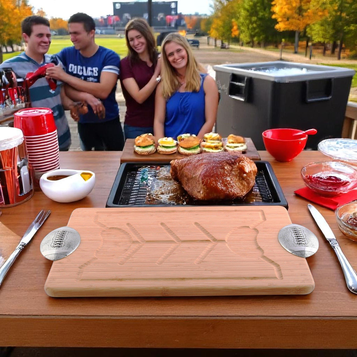 Arthur Court Football Football Handle Cutting / Cheese Board