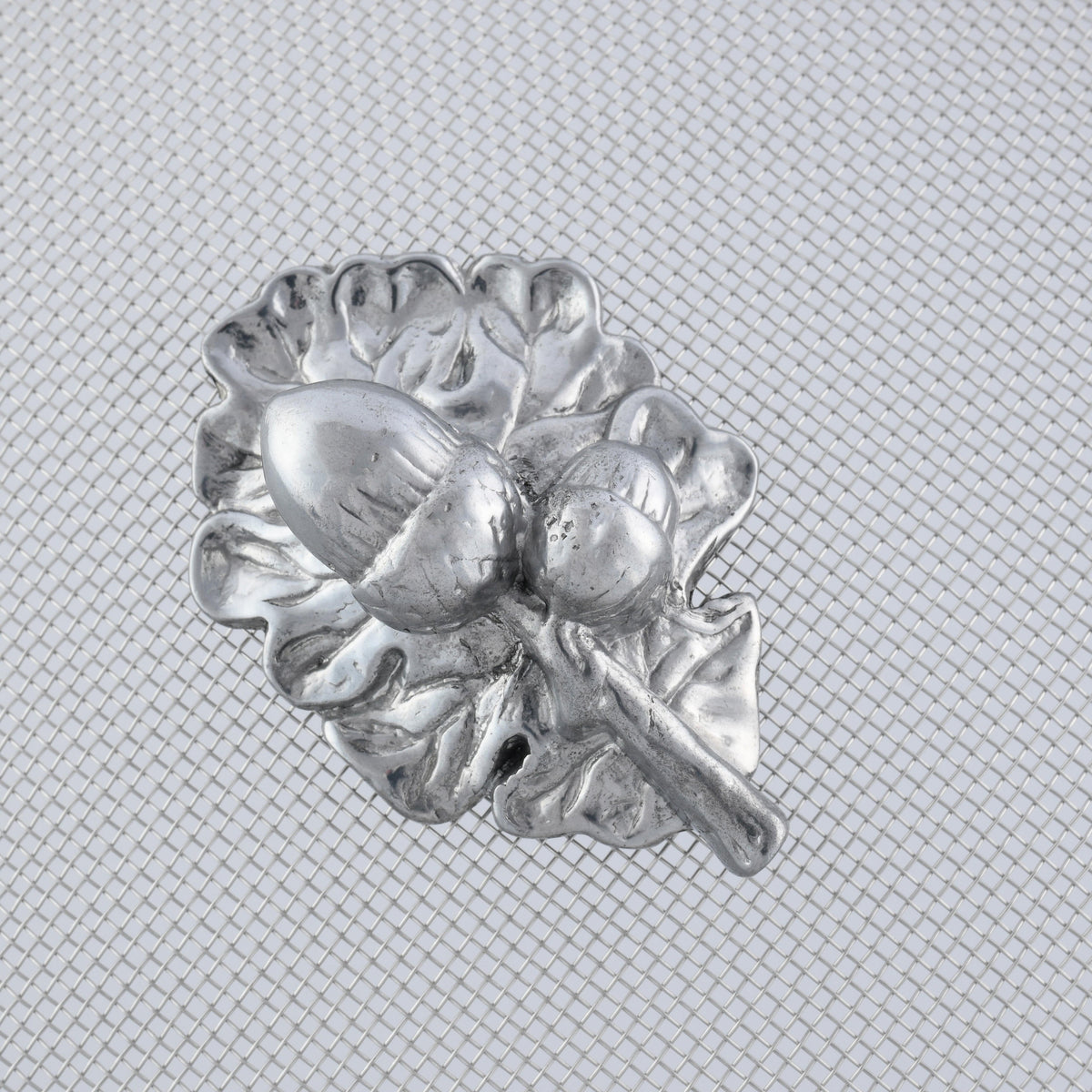 Arthur Court Forest Oak Leaf / Acorn Stainless Mesh Picnic Cover