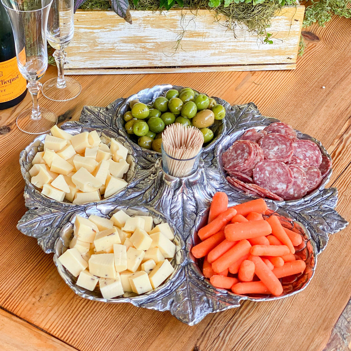 Arthur Court Grape Artichoke 5 Section Snack Tray