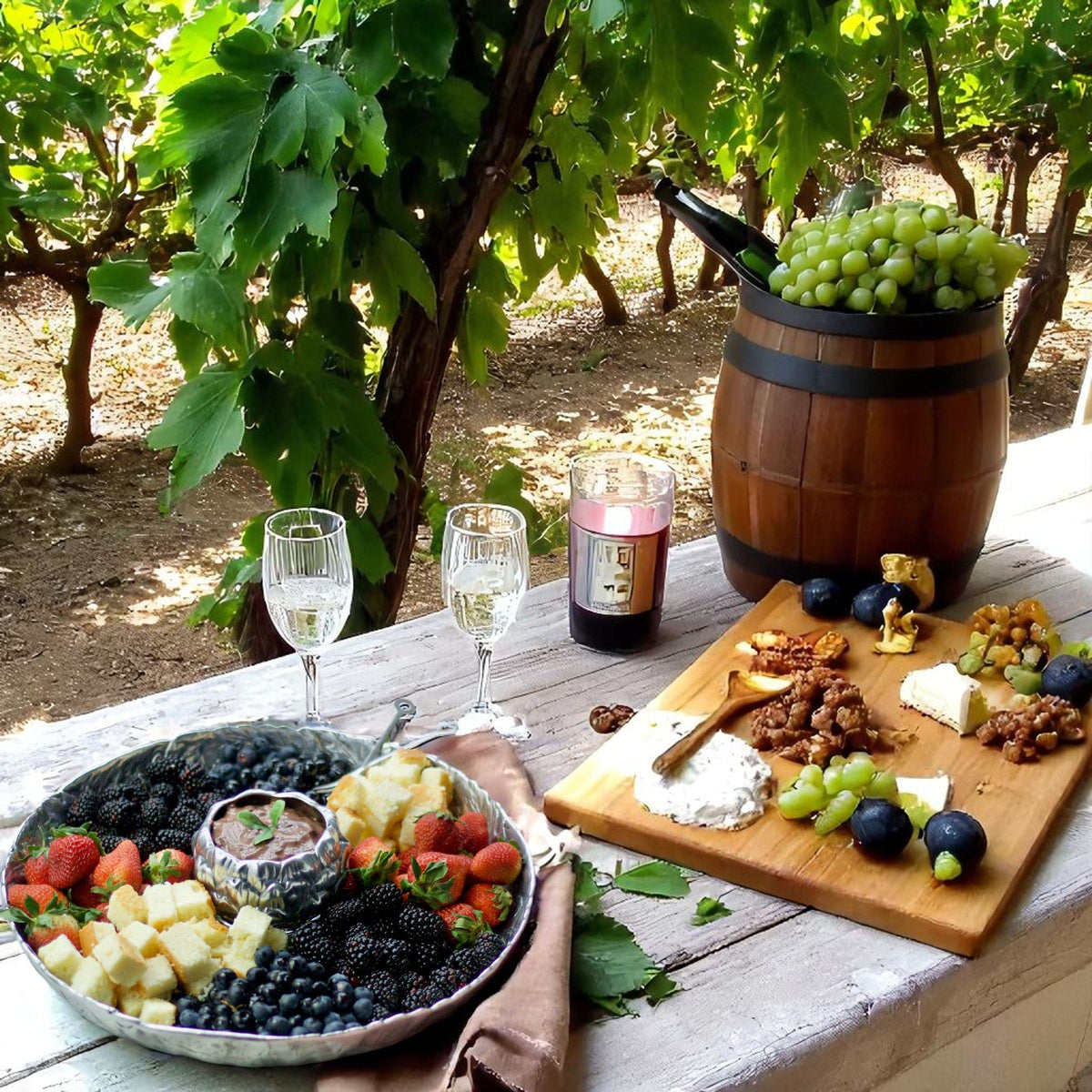 Arthur Court Grape Artichoke Chip and Dip