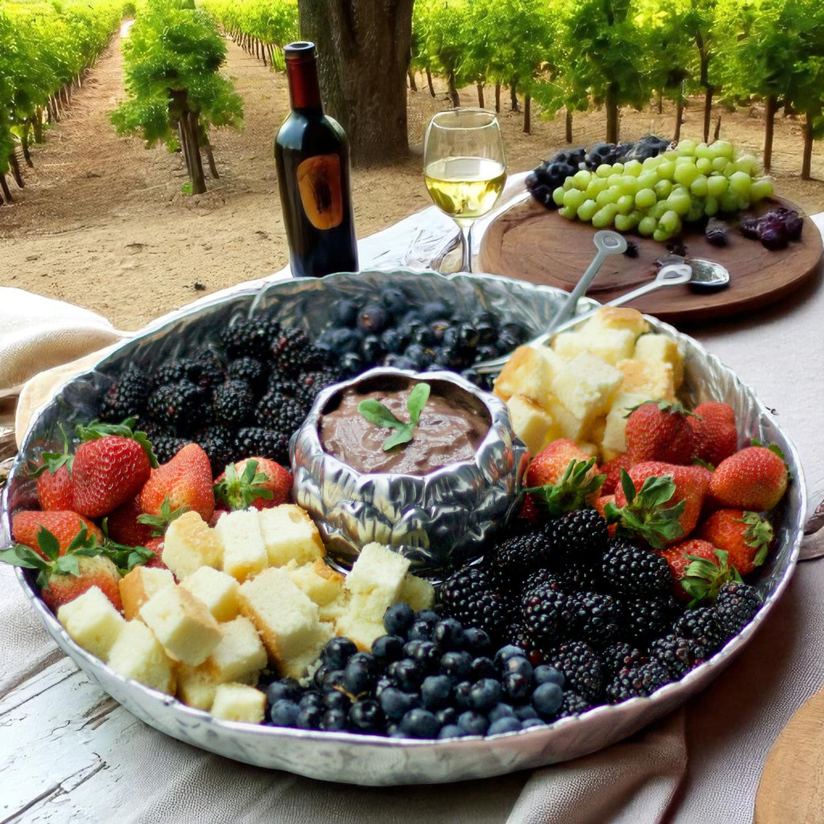 Arthur Court Grape Artichoke Chip and Dip