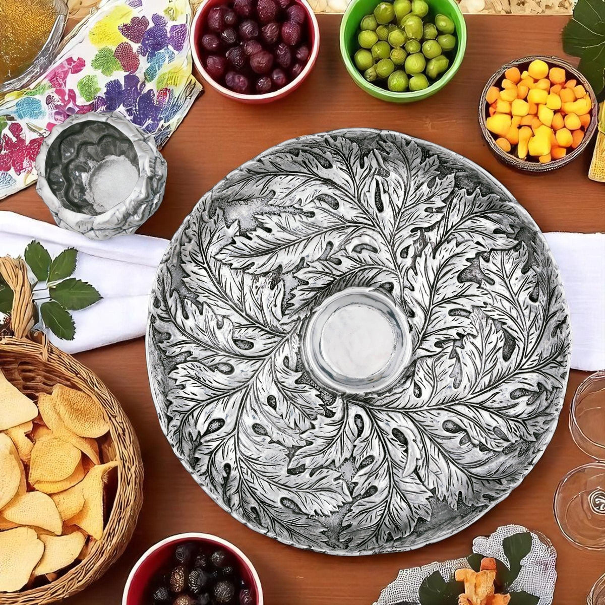 Arthur Court Grape Artichoke Chip and Dip