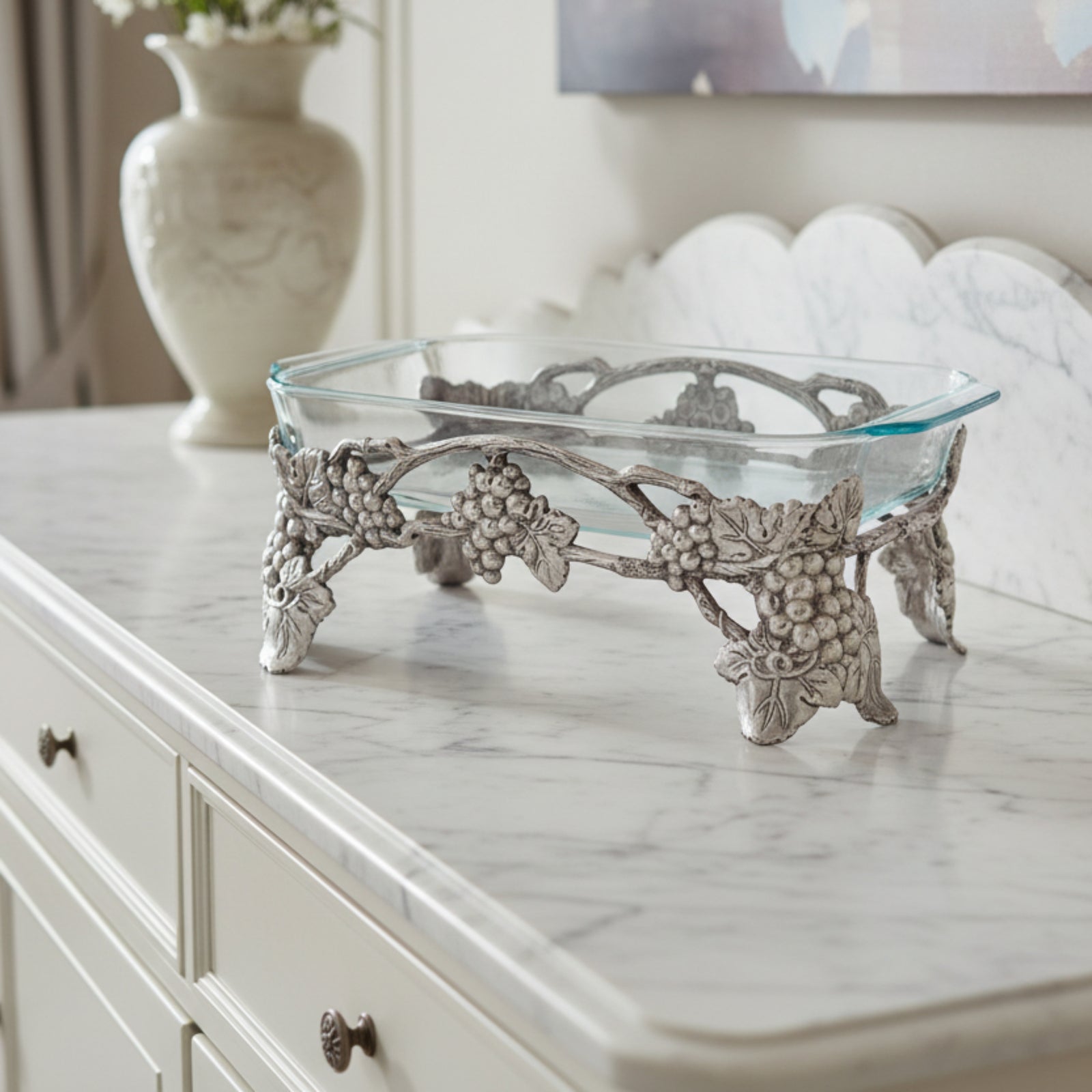 Arthur Court Grape Elevated Grape Pyrex Holder 3qt