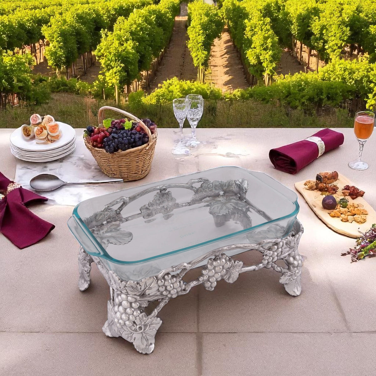 Arthur Court Grape Elevated Grape Pyrex Holder 3qt