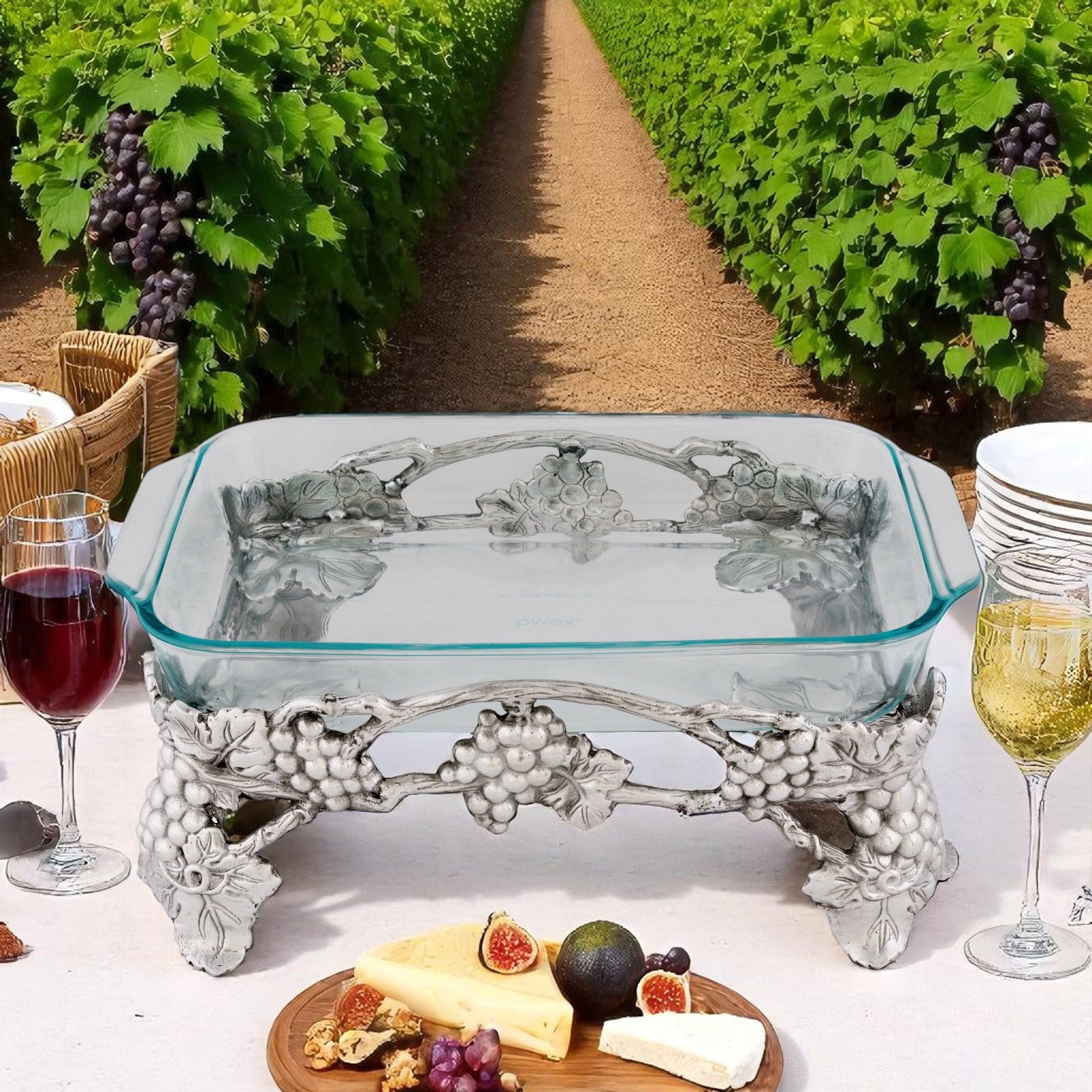 Arthur Court Grape Elevated Grape Pyrex Holder 3qt