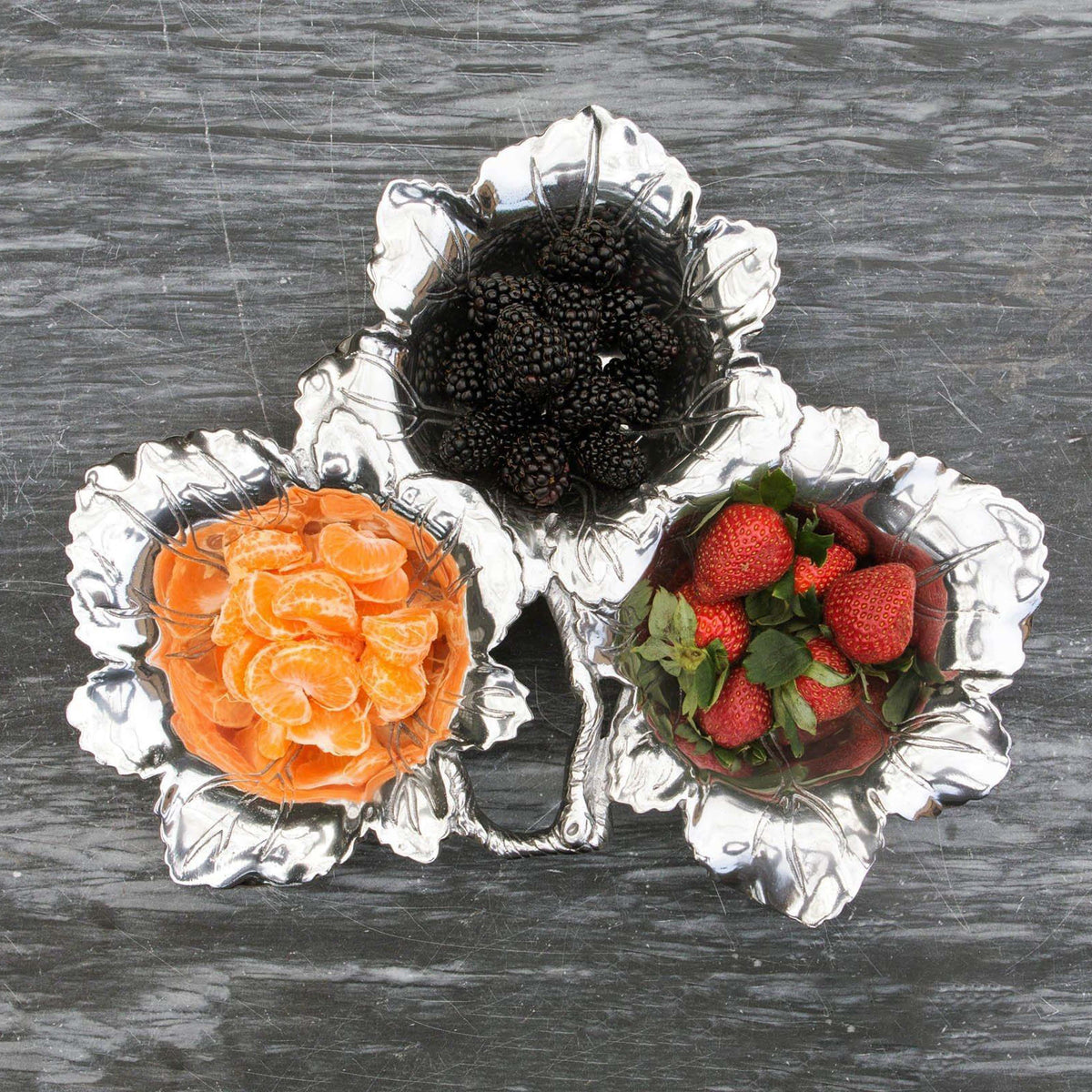 Arthur Court Grape Grape 3-Bowl Bowl