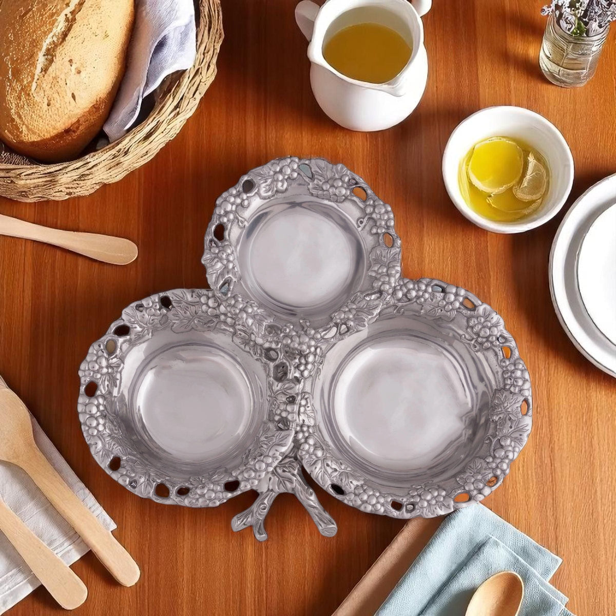 Arthur Court Grape Grape 3-Tiered Bowl