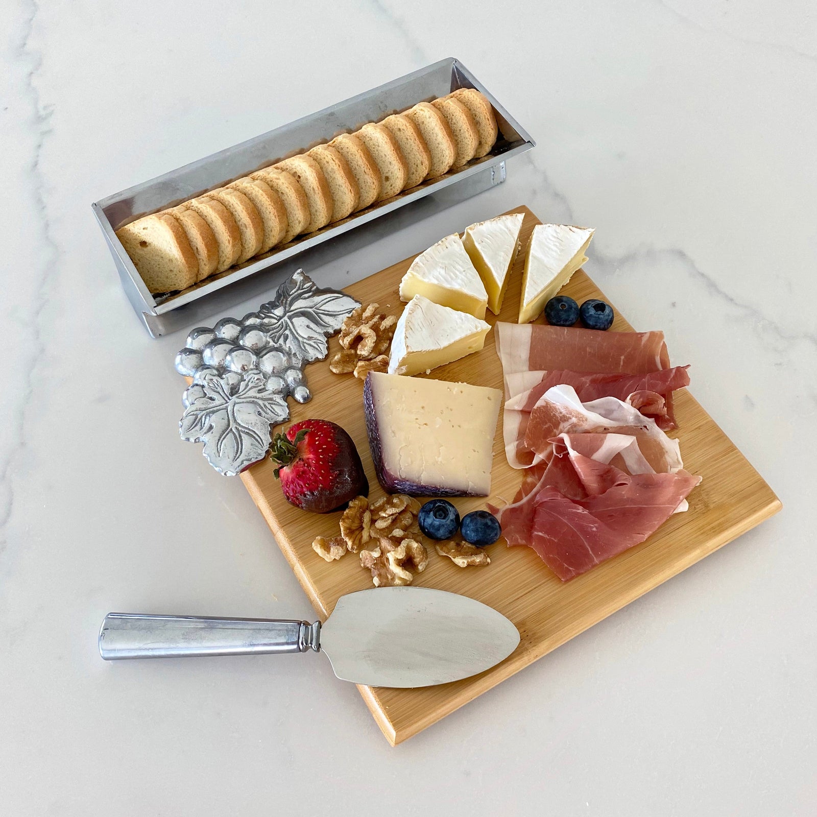 Arthur Court Grape Grape Bamboo Cheese Set