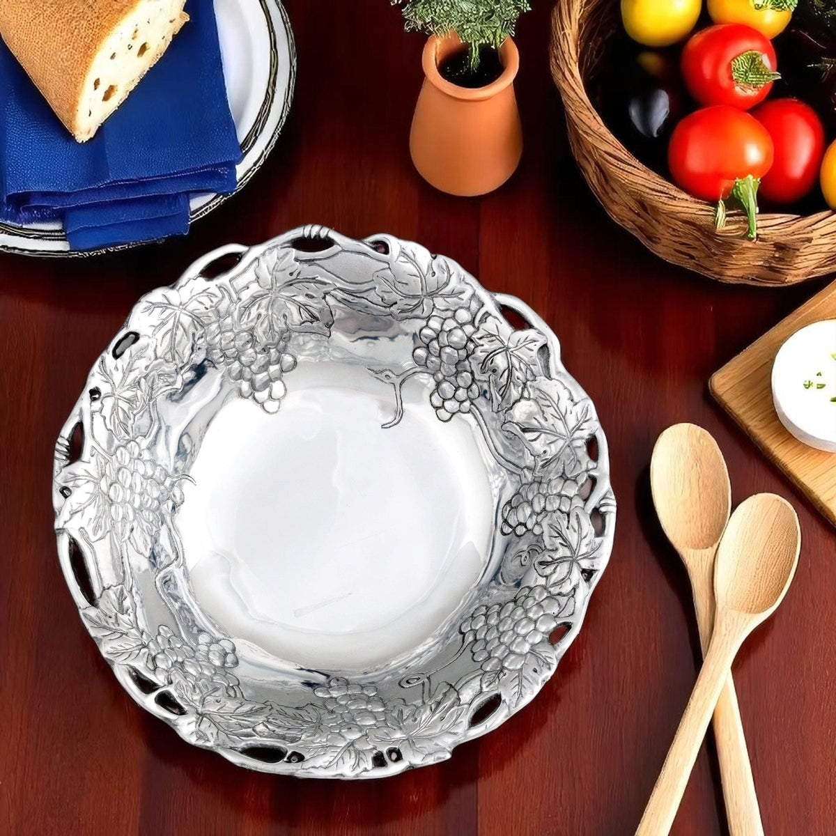 Arthur Court Grape Grape Bowl