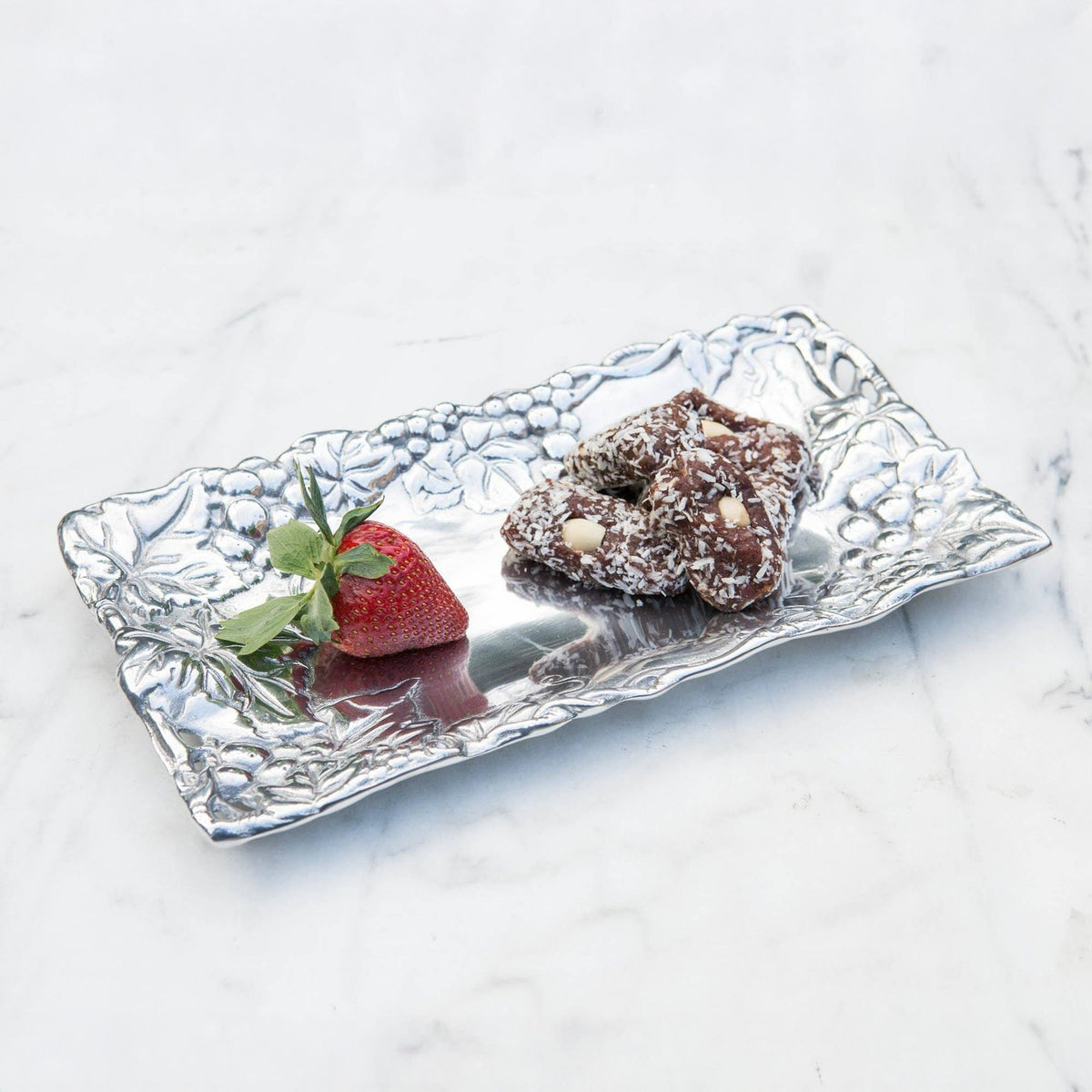 Arthur Court Grape Grape Bread Tray 6x12