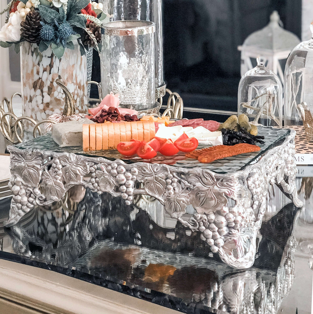 Arthur Court Grape Grape Cake Pedestal Sheet