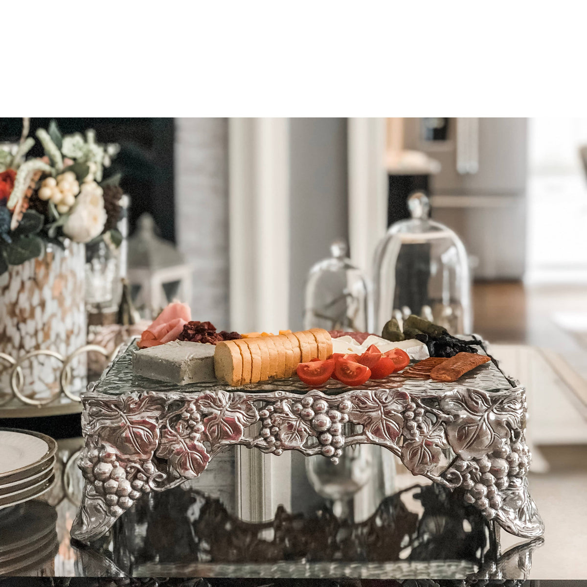 Arthur Court Grape Grape Cake Pedestal Sheet