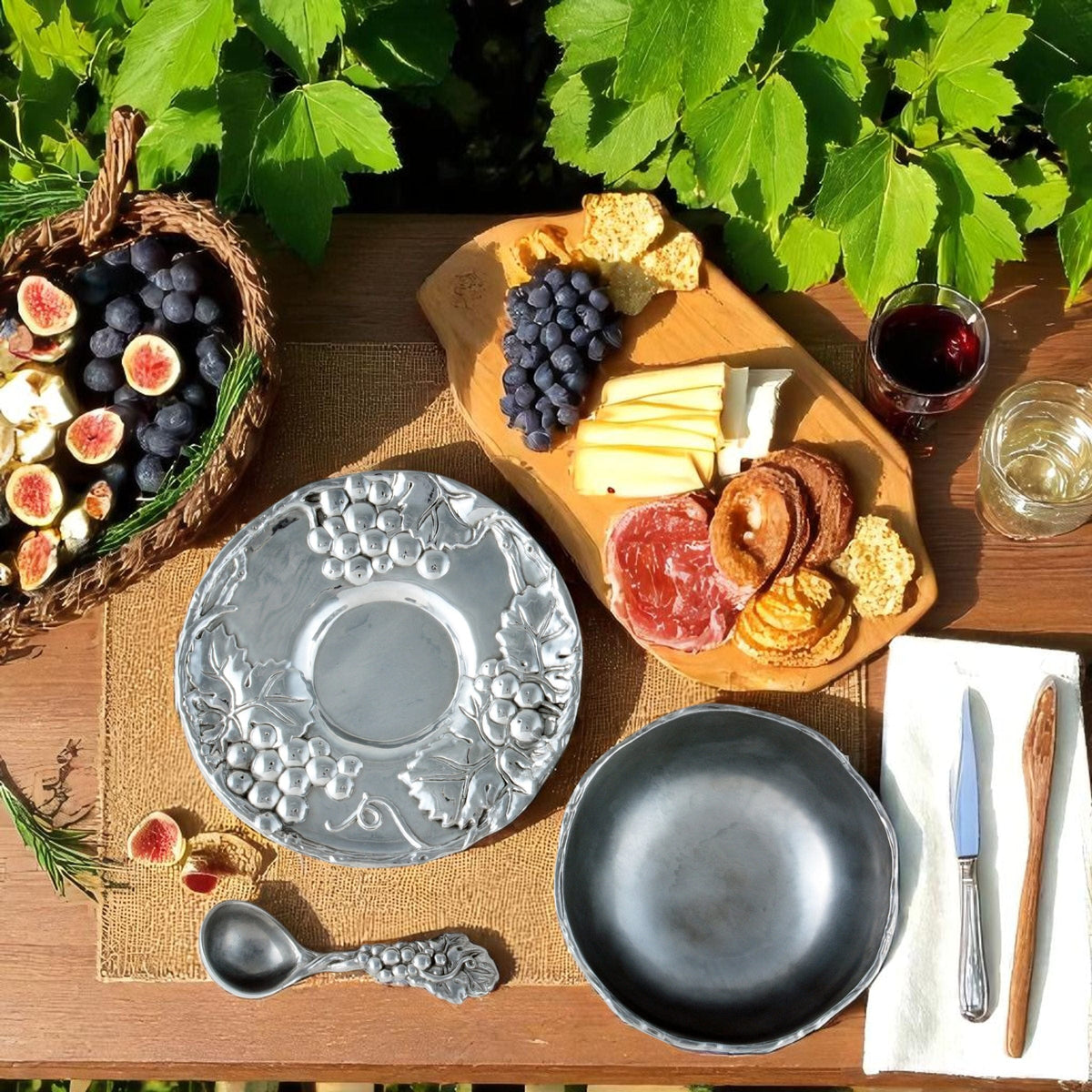 Arthur Court Grape Grape Condiment Server