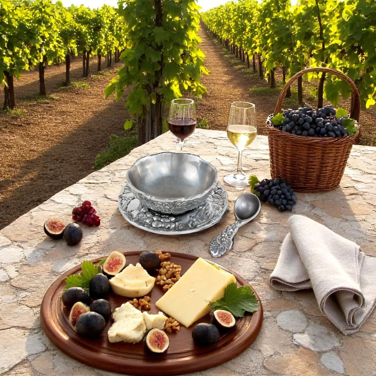 Arthur Court Grape Grape Condiment Server