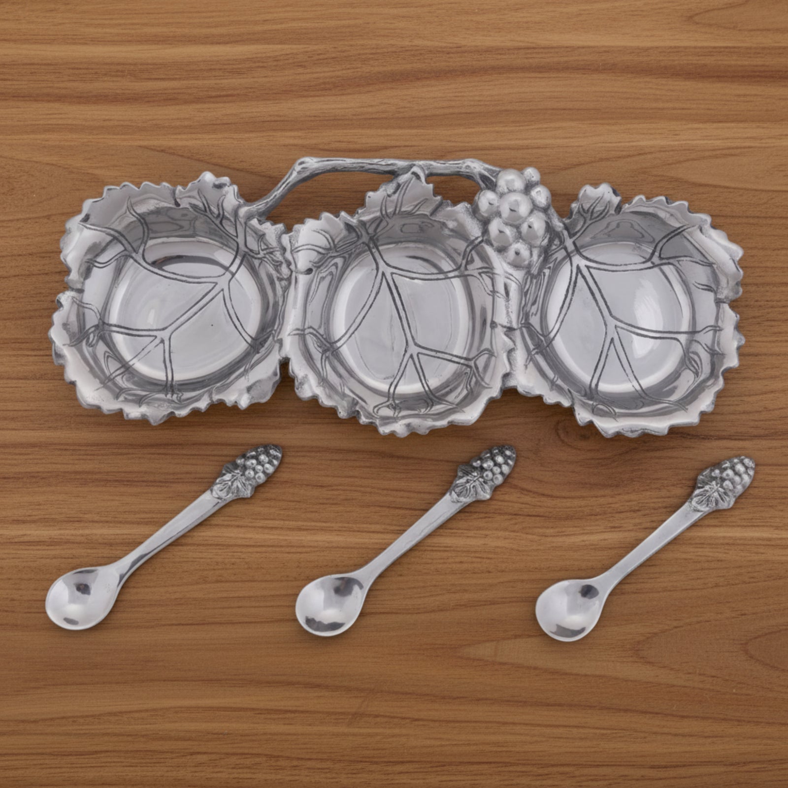 Arthur Court Grape Grape Condiment Server