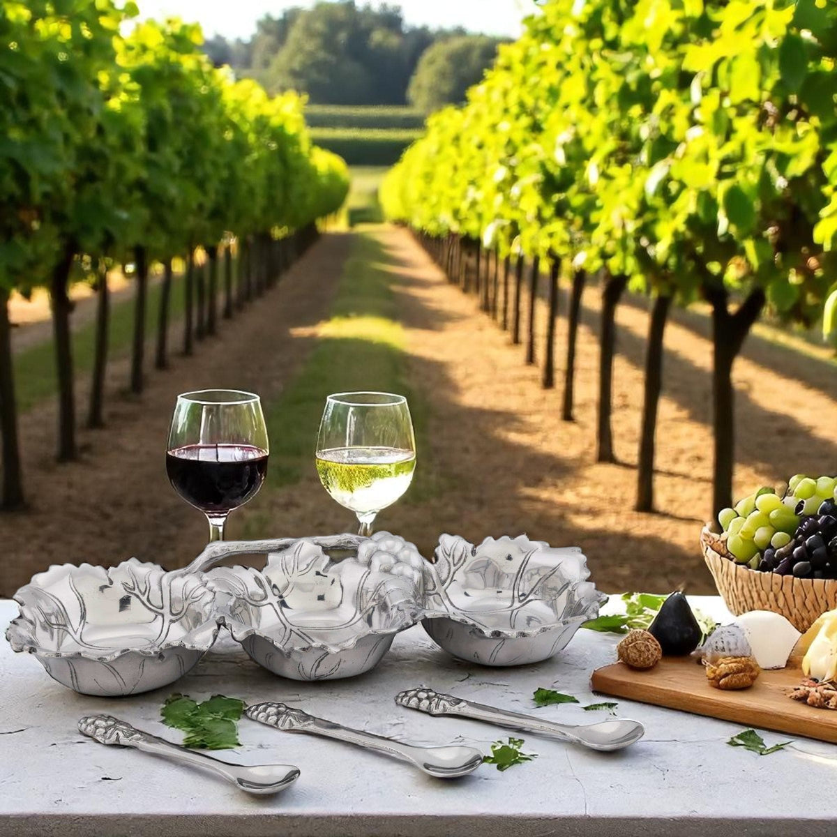 Arthur Court Grape Grape Condiment Server